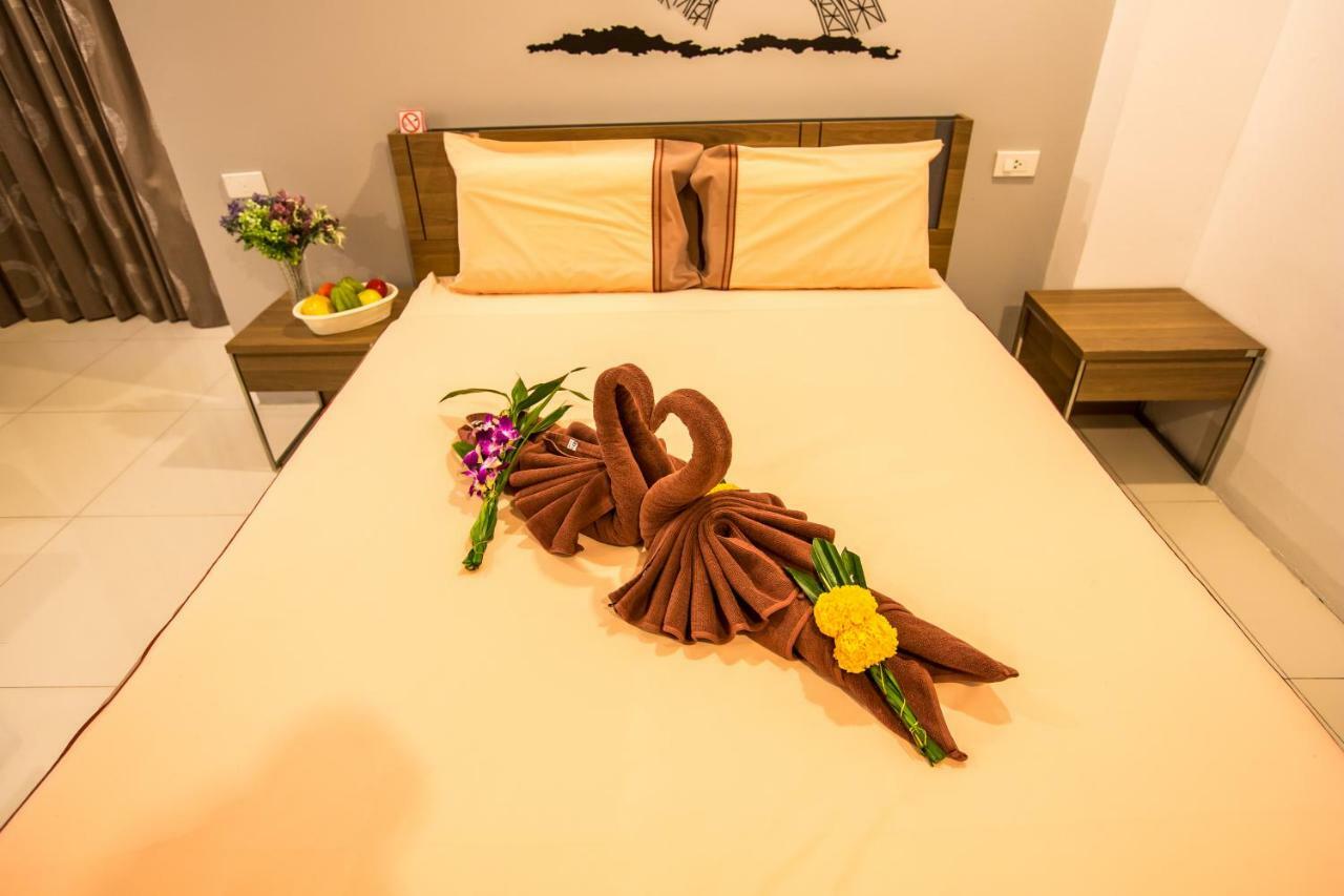Oscar Boutique Hotel Patong Ngoại thất bức ảnh